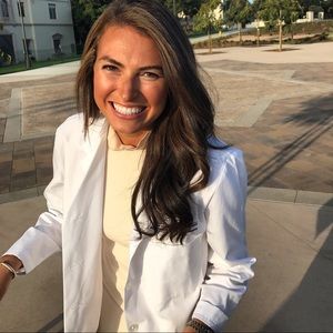 Meet your Posher, Marisa